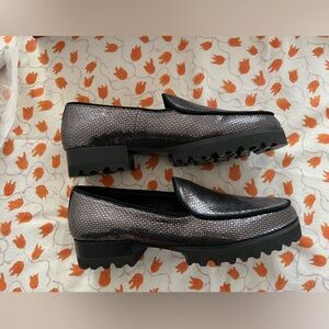 Donald Pliner Women’s Elen Loaders Carbon Pebbled Metallic Learner Size 8.5 M